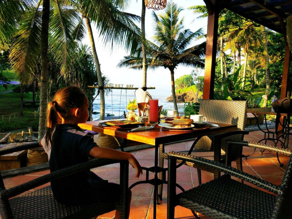 Gajah Mina Beach Resort Selemadeg  Kültér fotó